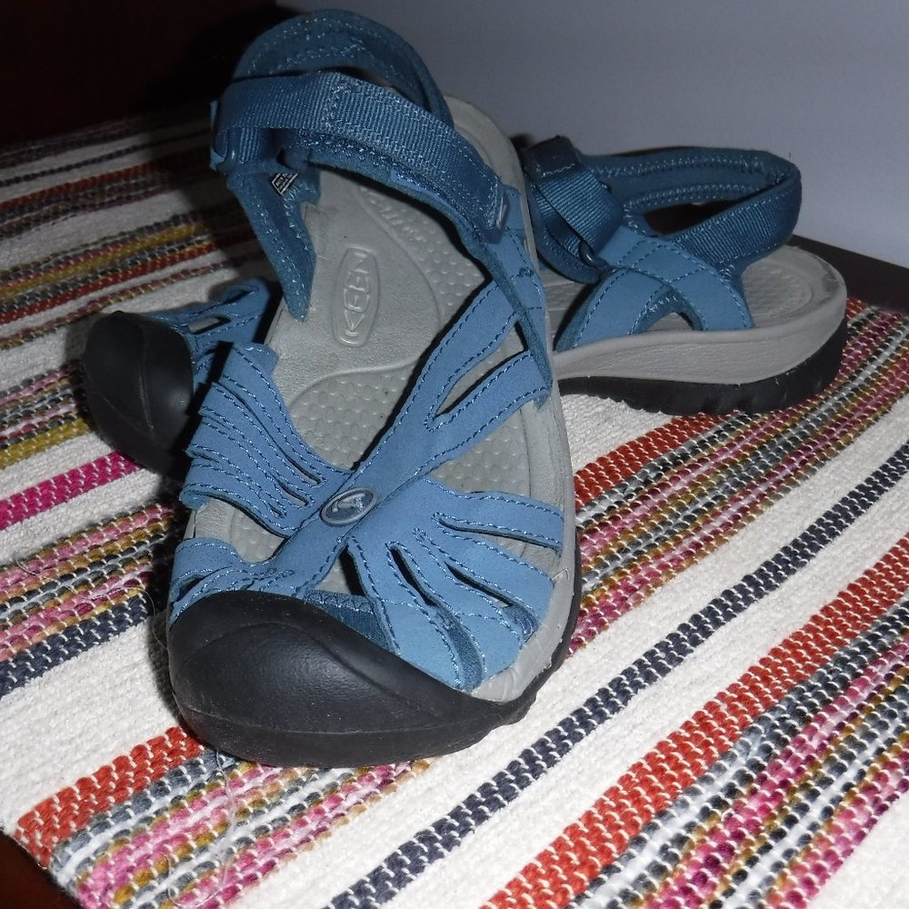 Ladies Keen Rose Sandals Sz 8